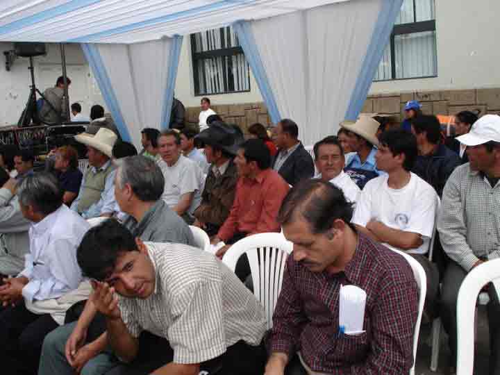 Ronderos Delegados de las trece provincias de la región Cajamarca en la firma del convenio.