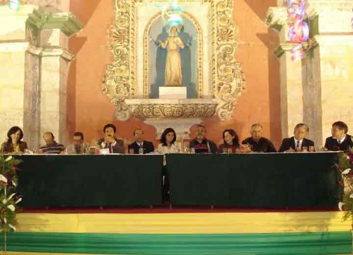 Panelistas de la "Tertulia del Carnaval". Cajamarca, Febrero 2007.