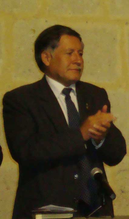 Prof. Gin�s Cabanillas, Regidor de la Municipalidad Provincial de Cajamarca. 