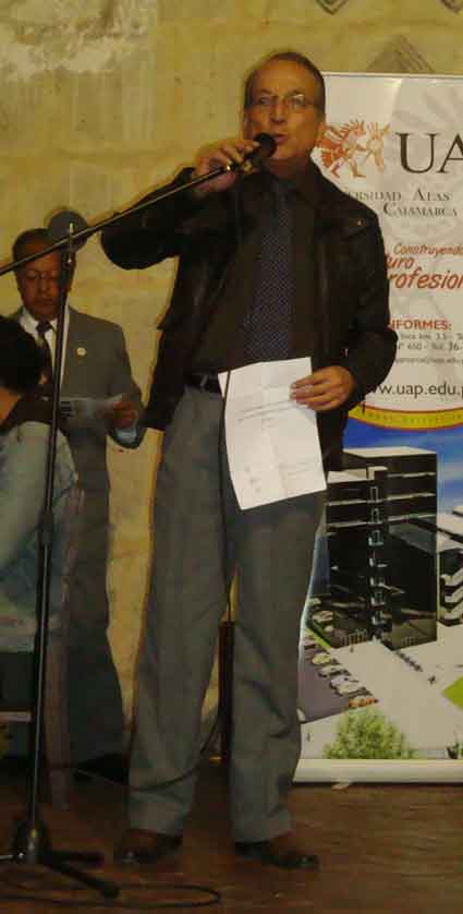 Dr. Jaime Deza, representante de la Universidad Alas Peruanas. 