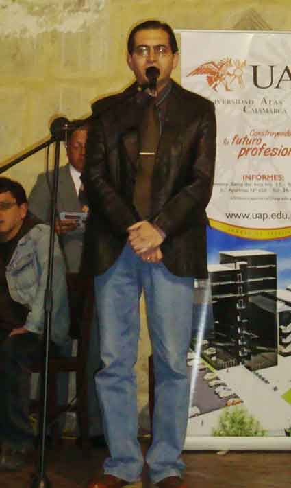 Sr. Jaime Abanto, Presidente de la Asociaci�n de Poetas y Escritores de Cajamarca.
