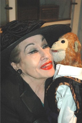 Yma Sumac, 2005. Tomada del Album II de la Web www.yma-sumac.com