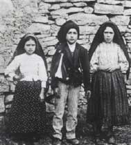 Los Tres Pastorcitos, ante quienes hizo su aparici�n la Virgen de F�tima. Tomada de www.jmarti.ciberia.es