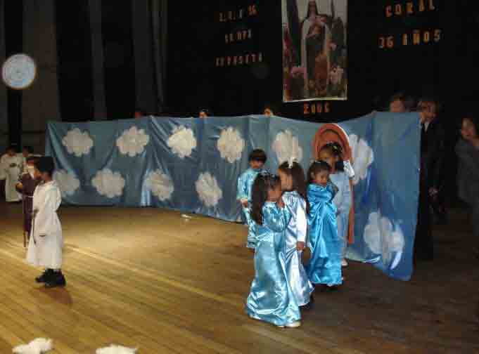 Teatro "Contrabando en el Cielo" por alumnos de la secci�n "Jazmines" preparados por la profesora Mar�a Mar�n.
