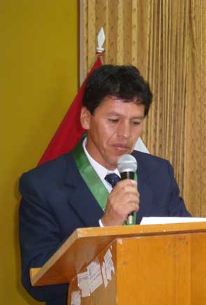 Prof. Britaldo Tirado Medina, flamante Presidente de la CADELPO - Bambamarca. Bambamarca, abril 2010.